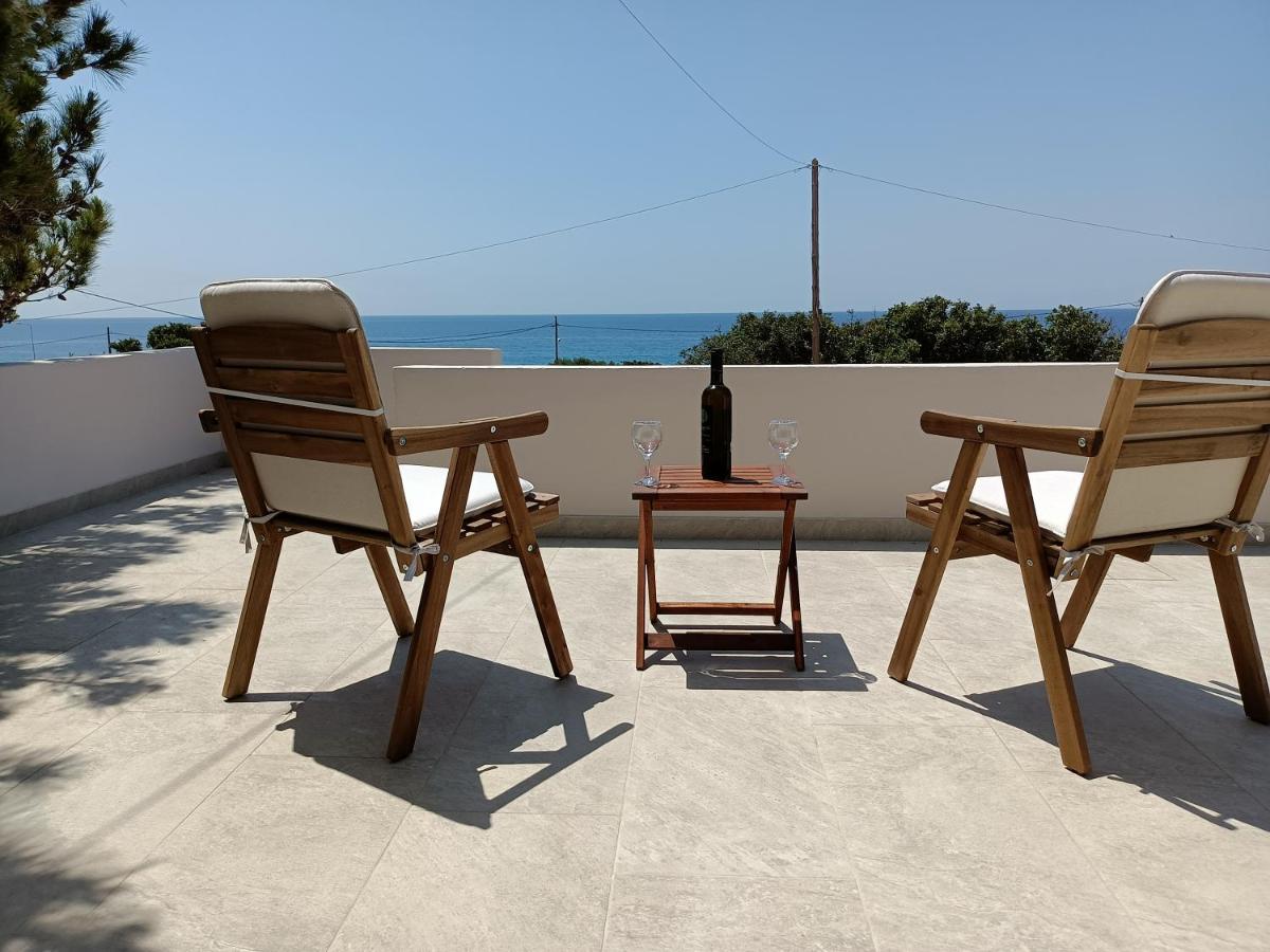 Villa Sea View Pine House Makrýgialos Exterior foto