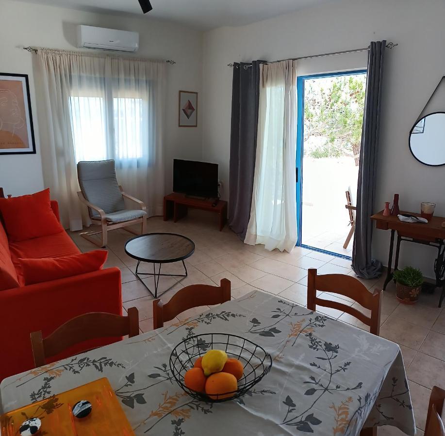 Villa Sea View Pine House Makrýgialos Exterior foto